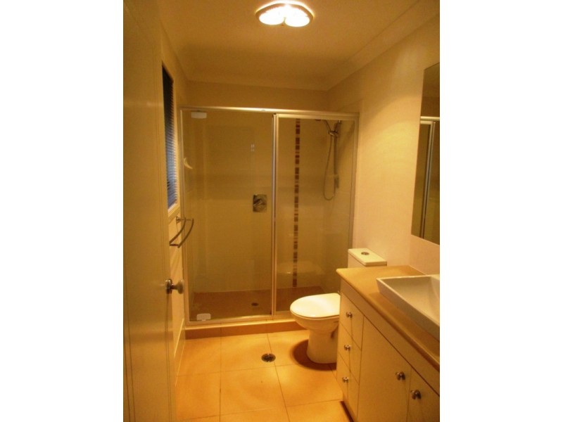 3 Mervyn Crescent, Redland Bay QLD 4165