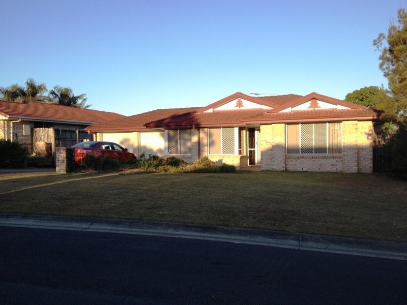 13 Remo Place, Birkdale QLD 4159