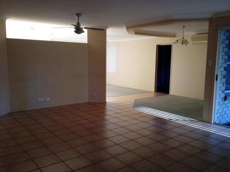 13 Remo Place, Birkdale QLD 4159