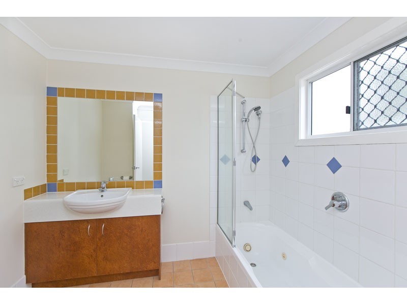 3/53 Shore Street East, Cleveland QLD 4163