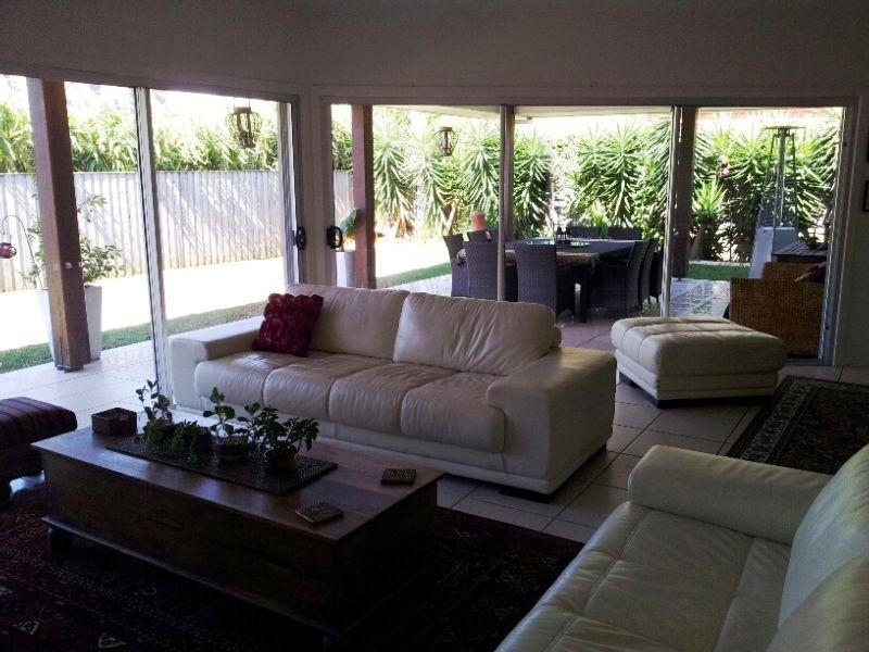 8 Casey Court, Wellington Point QLD 4160