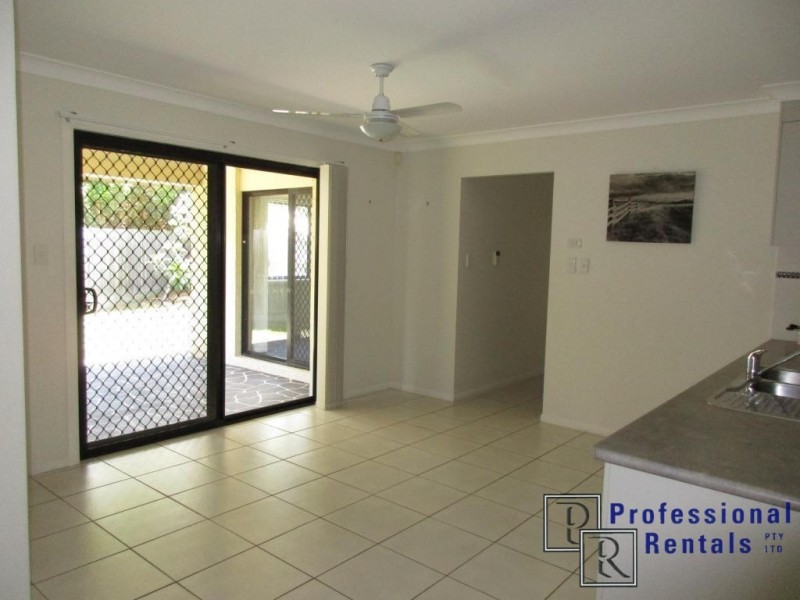 1/4 Calliandra Place, Thornlands QLD 4164