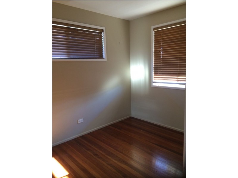 82 Valantine Road, Birkdale QLD 4159