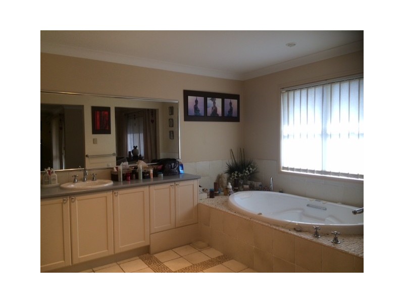 4 Stephens Court, Cleveland QLD 4163