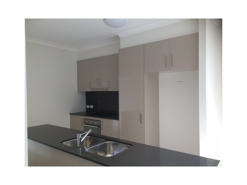 2/9 Homer Street, Cleveland QLD 4163