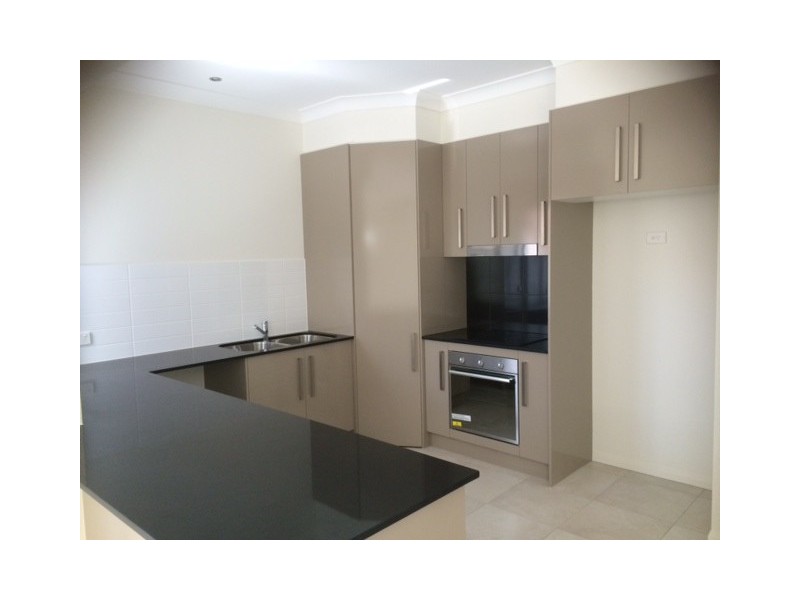 2/28 Homer Street, Cleveland QLD 4163