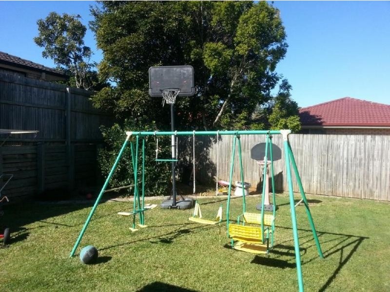 92 Salisbury St, Redland Bay QLD 4165