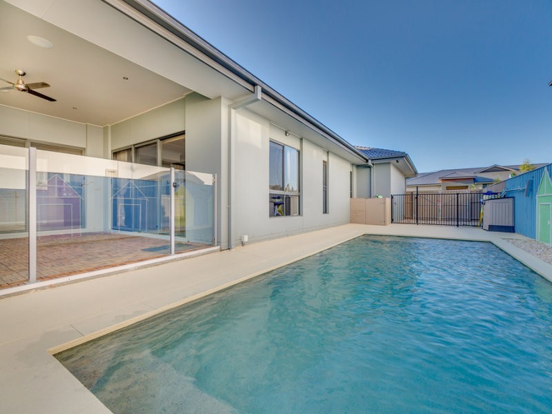 4 Marjoram Street, Thornlands QLD 4164