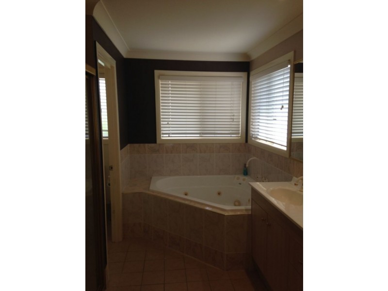 52 Penzance Drive, Redland Bay QLD 4165