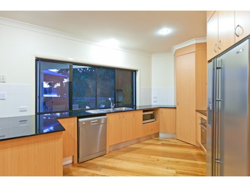 8 Paxton Street, Cleveland QLD 4163