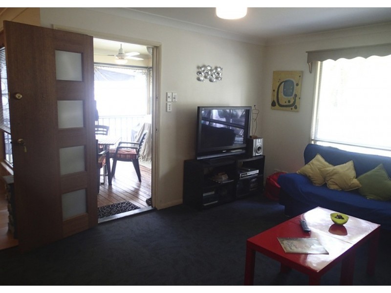 19 Perulpa Street, Coochiemudlo Island QLD 4184