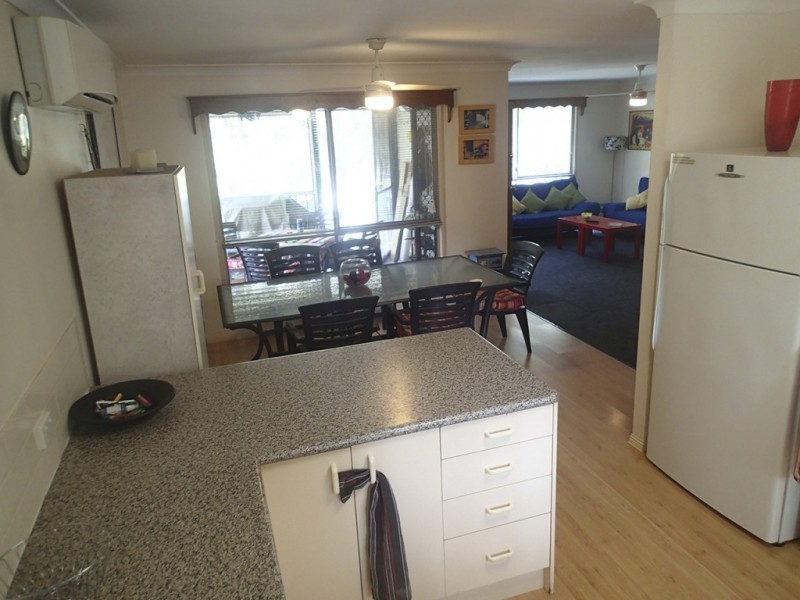 19 Perulpa Street, Coochiemudlo Island QLD 4184