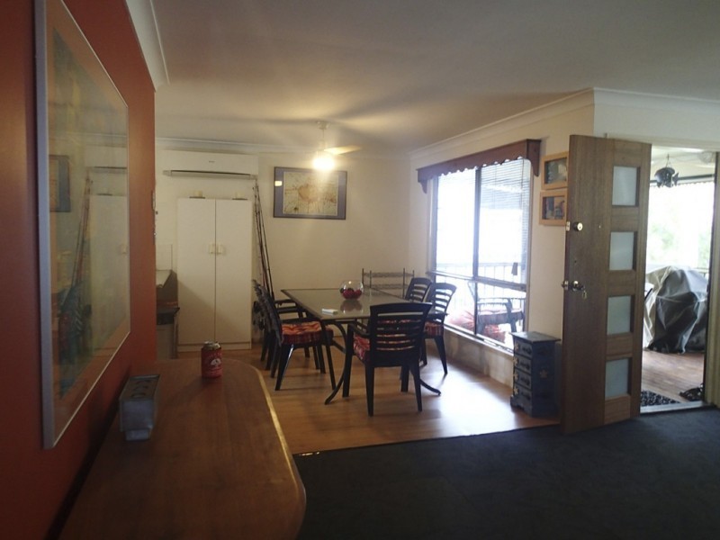 19 Perulpa Street, Coochiemudlo Island QLD 4184