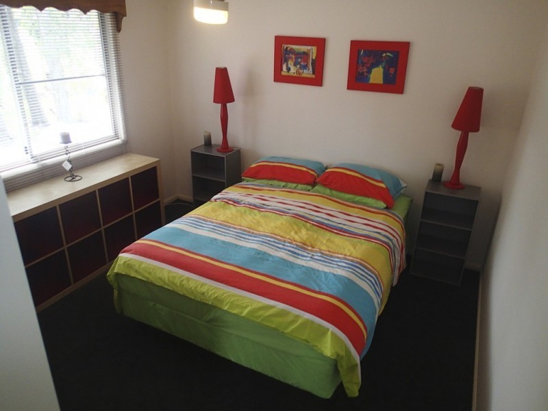 19 Perulpa Street, Coochiemudlo Island QLD 4184