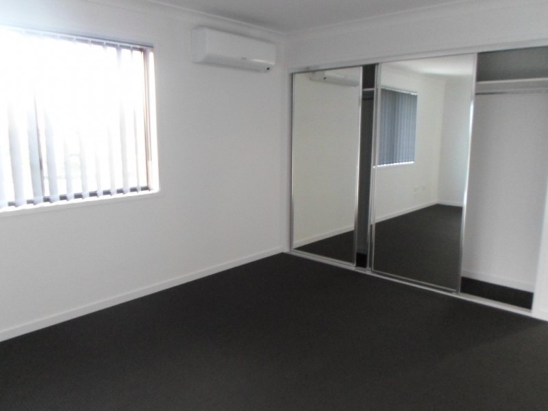 1/64 Haggup Street, Cleveland QLD 4163