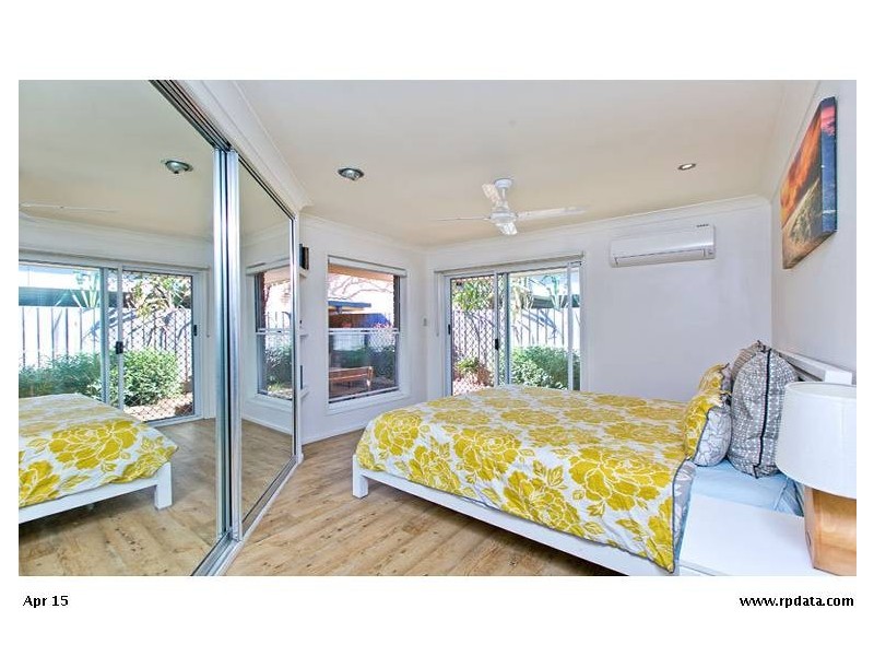 95 Broadwater Terrace, Redland Bay QLD 4165
