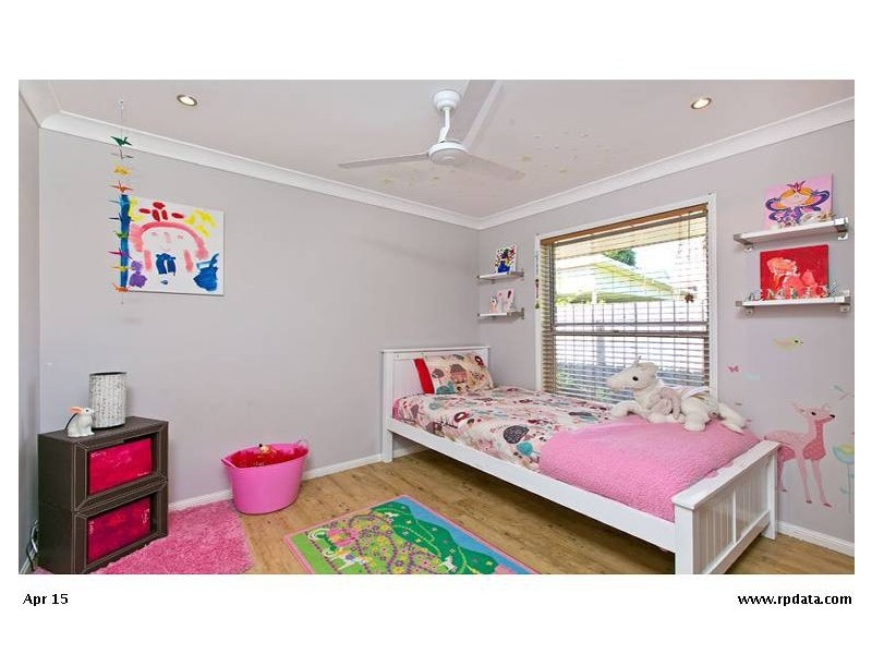 95 Broadwater Terrace, Redland Bay QLD 4165