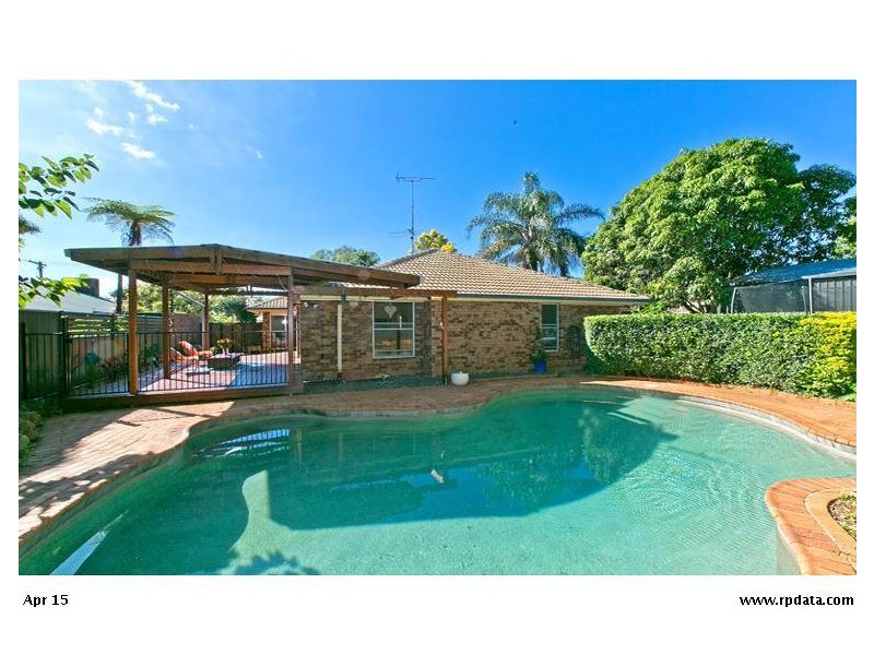 95 Broadwater Terrace, Redland Bay QLD 4165