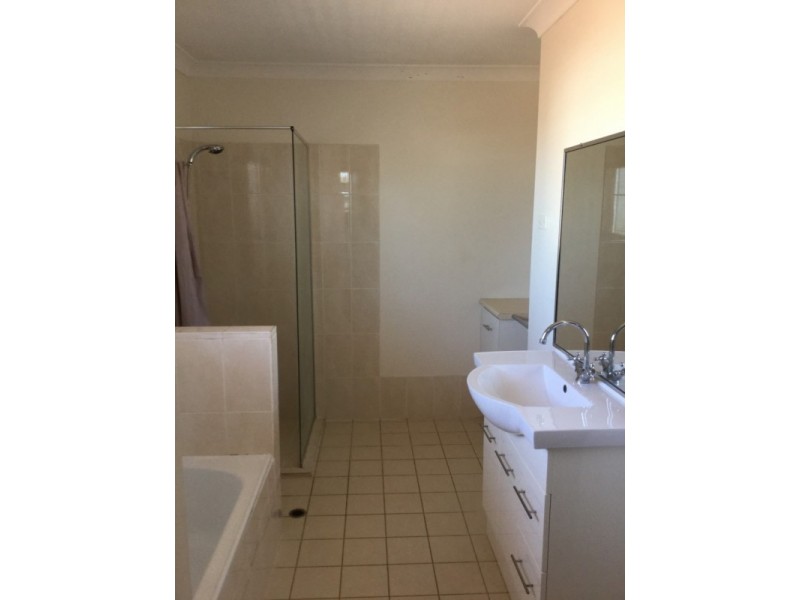 66 Gordon Street, Ormiston QLD 4160