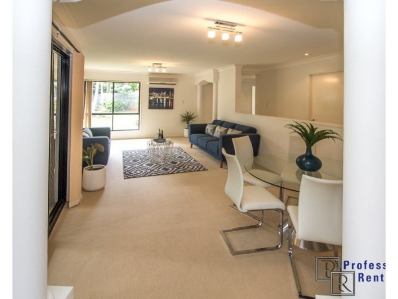 9 Bahr Place, Wellington Point QLD 4160