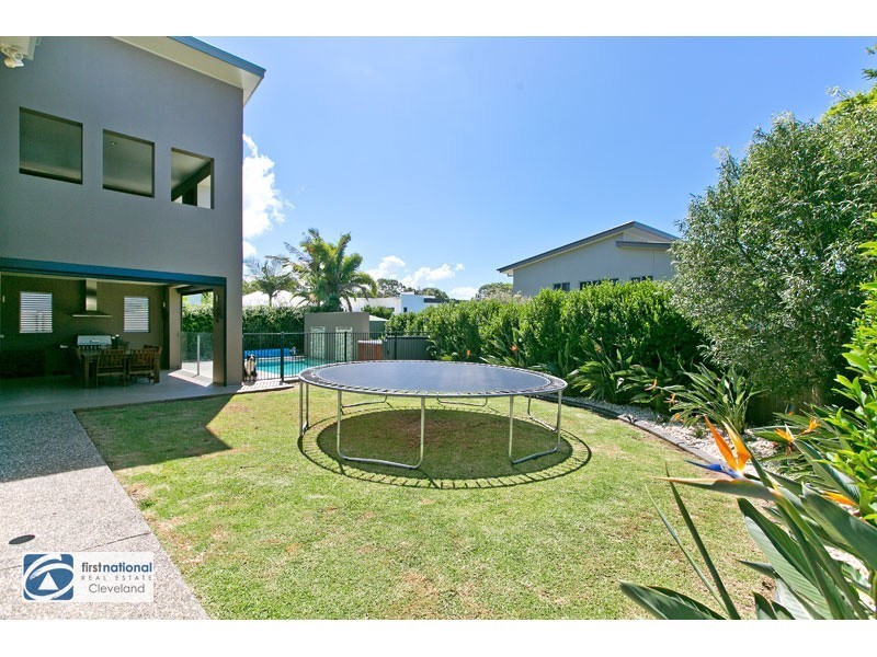 4 Bay Crest Place, Thornlands QLD 4164