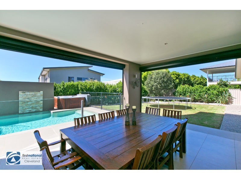 4 Bay Crest Place, Thornlands QLD 4164