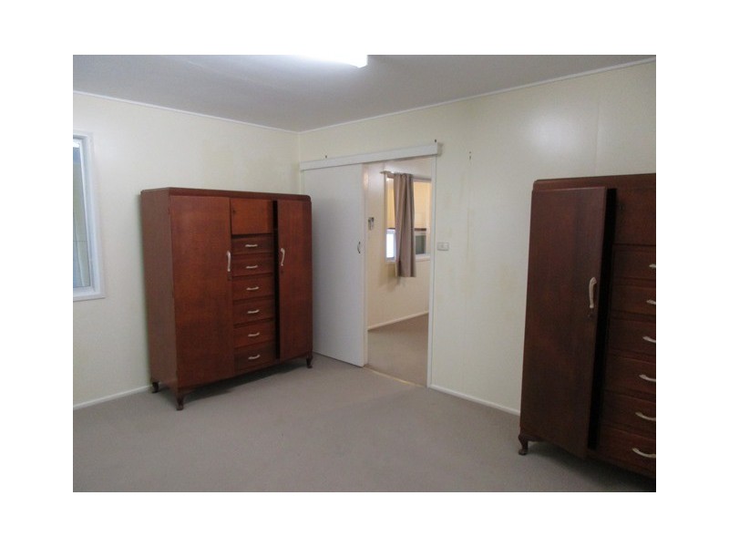 42 Jania Street, Redland Bay QLD 4165