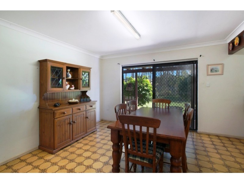 64 Makaha Drive, Birkdale QLD 4159