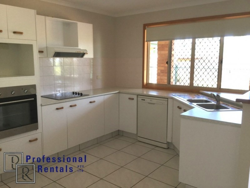 5 Montgomery Drive, Wellington Point QLD 4160