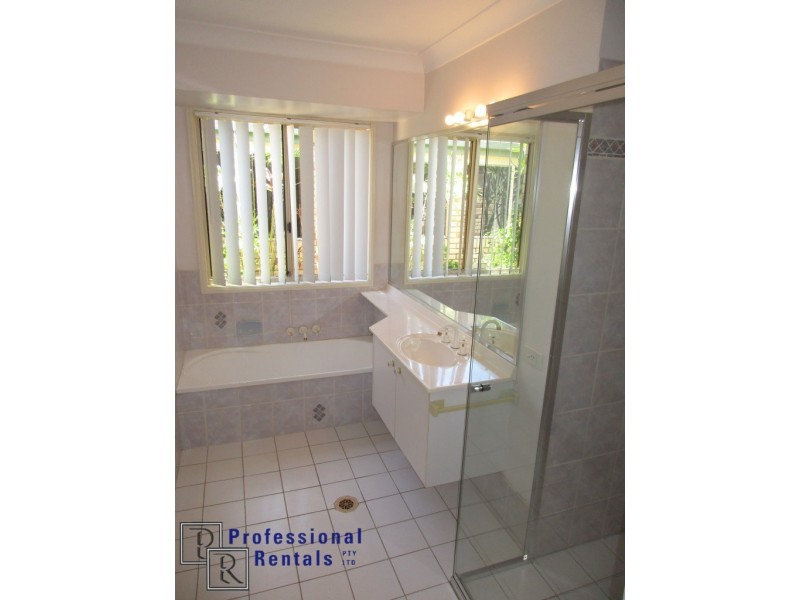93 Barron Road, Birkdale QLD 4159