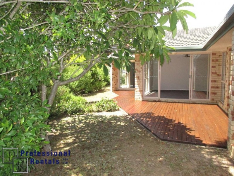 93 Barron Road, Birkdale QLD 4159