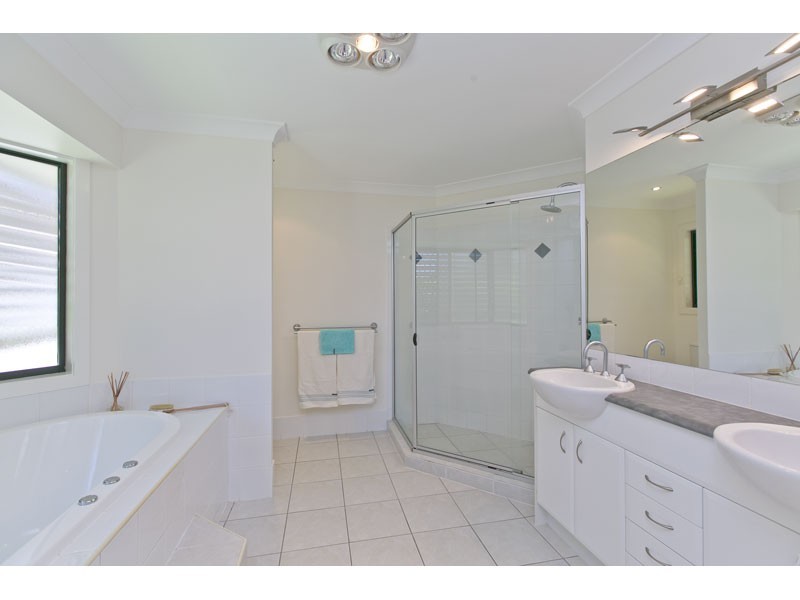 26 Lakefield Drive, Victoria Point QLD 4165