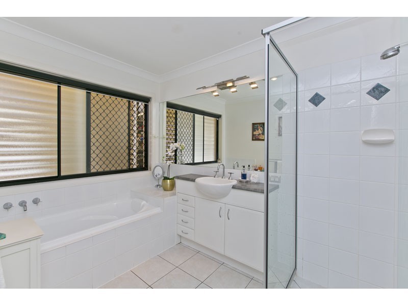 26 Lakefield Drive, Victoria Point QLD 4165