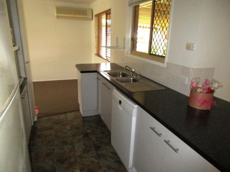 26 Sunshine Drive, Cleveland QLD 4163