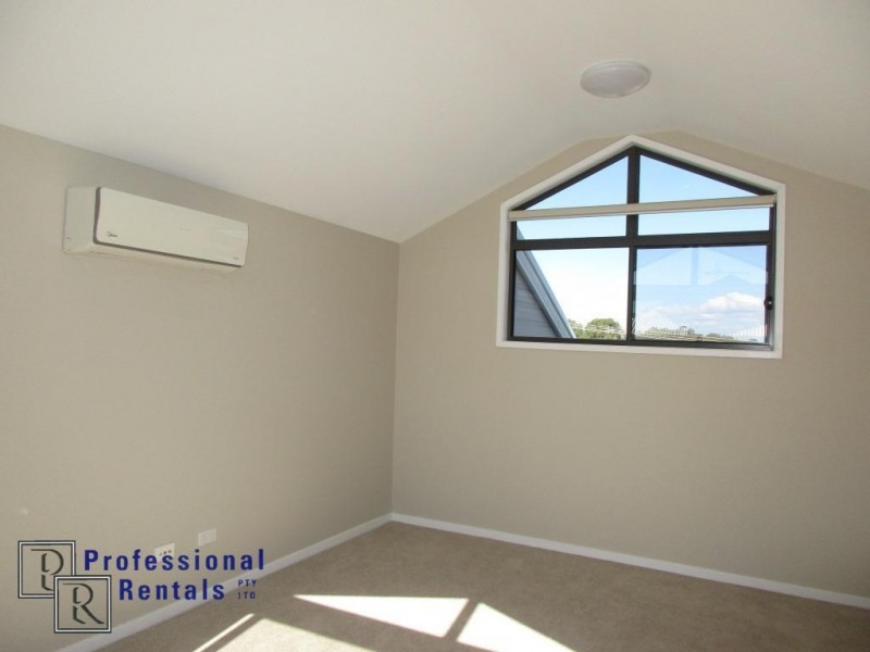 1/27 Freeth Street East, Ormiston QLD 4160