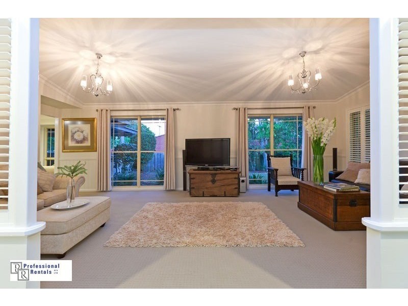 21 Leonard Street, Wellington Point QLD 4160