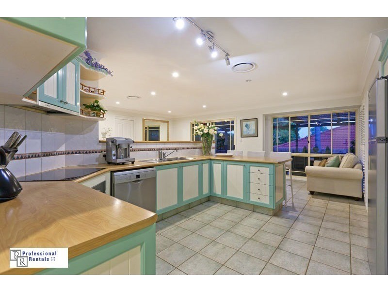 21 Leonard Street, Wellington Point QLD 4160