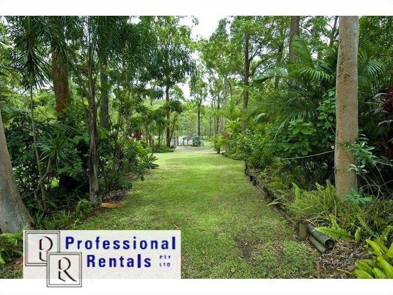 2-28 Lakeside Drive, Carbrook QLD 4130