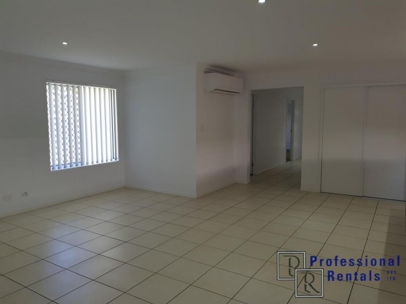 5 Lancaster Circuit, Redland Bay QLD 4165