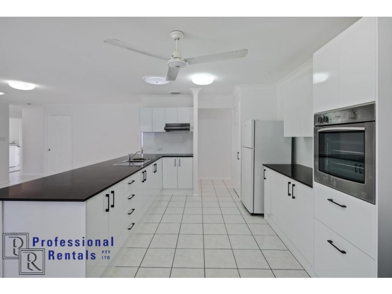 12 Ralph Street, Cleveland QLD 4163