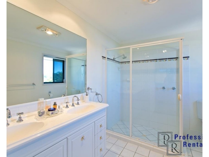 14 Hawkins Place, Thornlands QLD 4164
