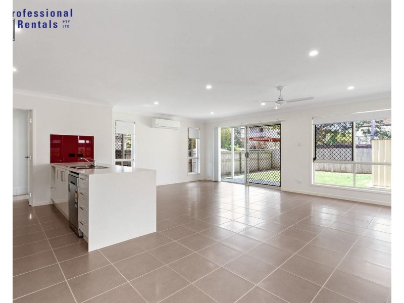 61 Cavell Street, Birkdale QLD 4159