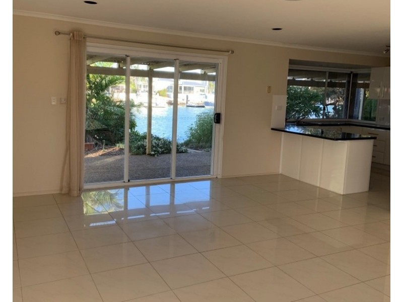 12 Voyagers Court, Cleveland QLD 4163