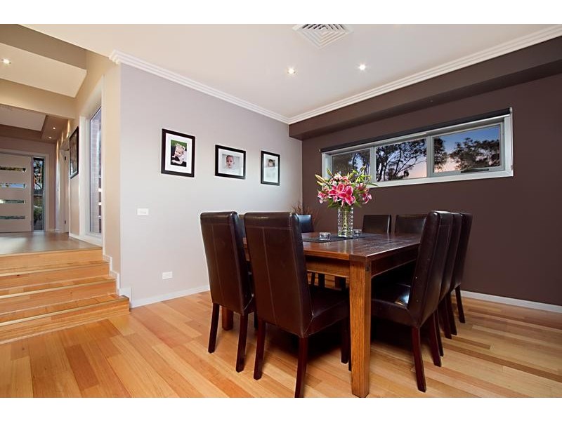 21 Elwood Drive, Strathdale VIC 3550