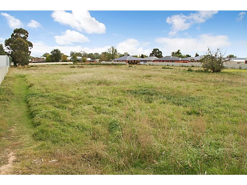 117-119 Station Street, Epsom VIC 3551