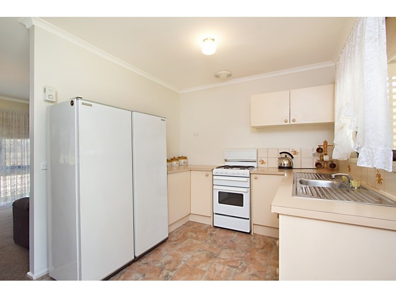 15 Marroo Street, White Hills VIC 3550