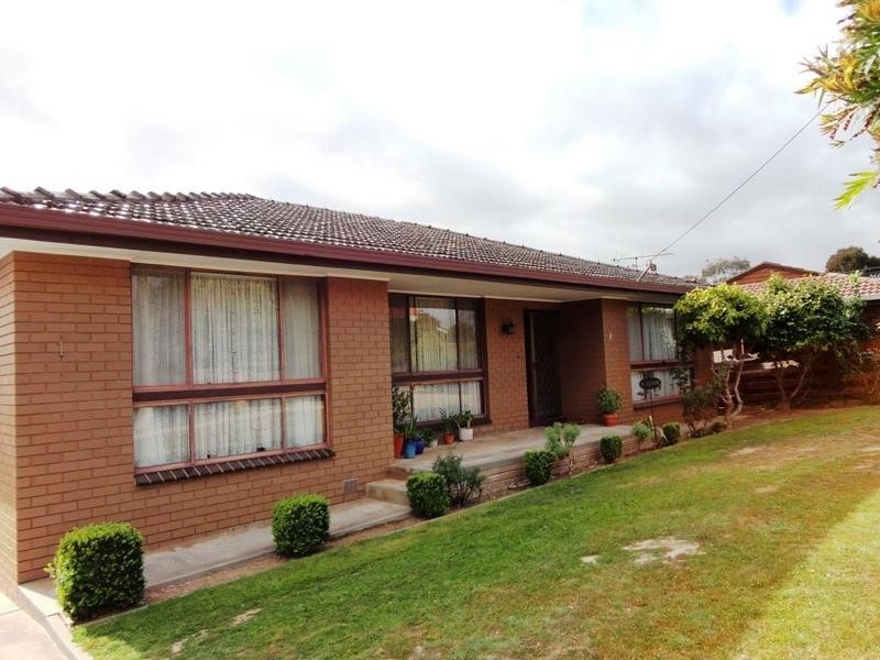 1 Hakea Street, Kennington VIC 3550