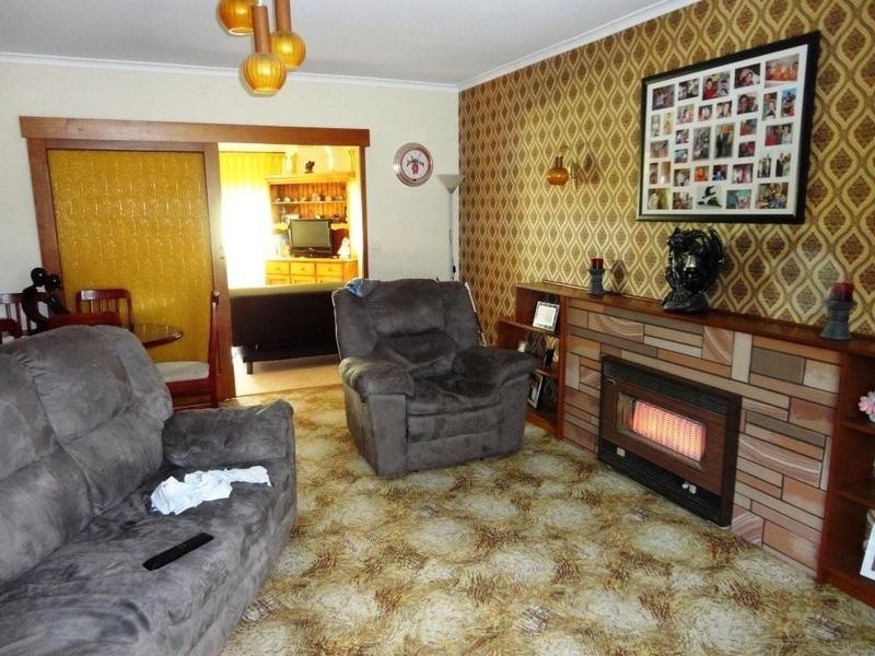 1 Hakea Street, Kennington VIC 3550