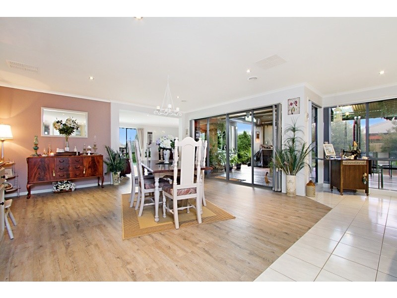 12 Ambrosia Rise, Epsom VIC 3551