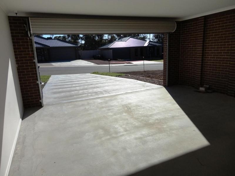 31B Londonderry Way, Epsom VIC 3551